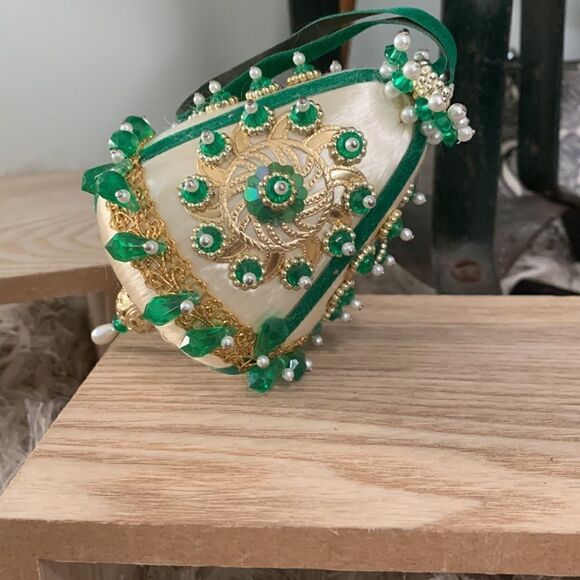 Vintage Set Of Three Christmas Ornaments - Picture 4 of 16